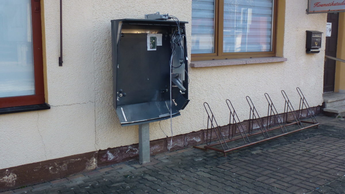 Zigarettenautomat Schwallungen